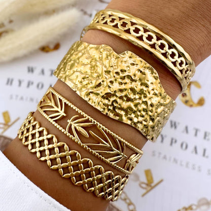 18K gold plated Stainless steel  Leafs bracelet, Intensity