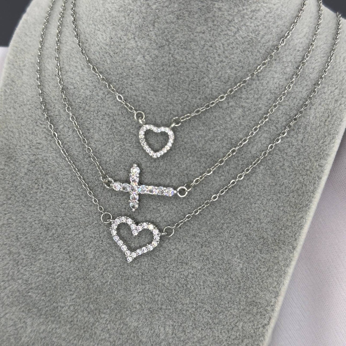 Stainless steel  Hearts necklace, Intensity